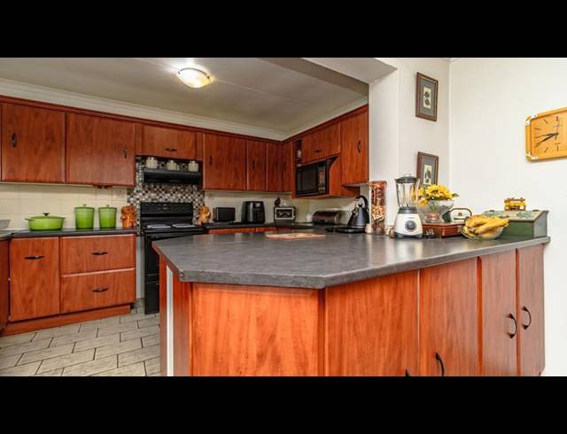 3 BEDROOM HOUSE FOR SALE IN ILLIONDALE